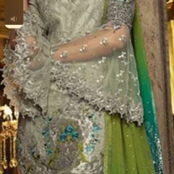 Pakistani branded dresses - Picture 1 of 3